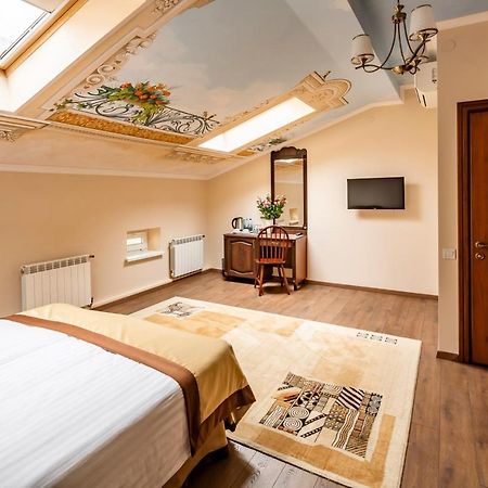 Mini-Hotel Guest House Inn إلفيف المظهر الخارجي الصورة