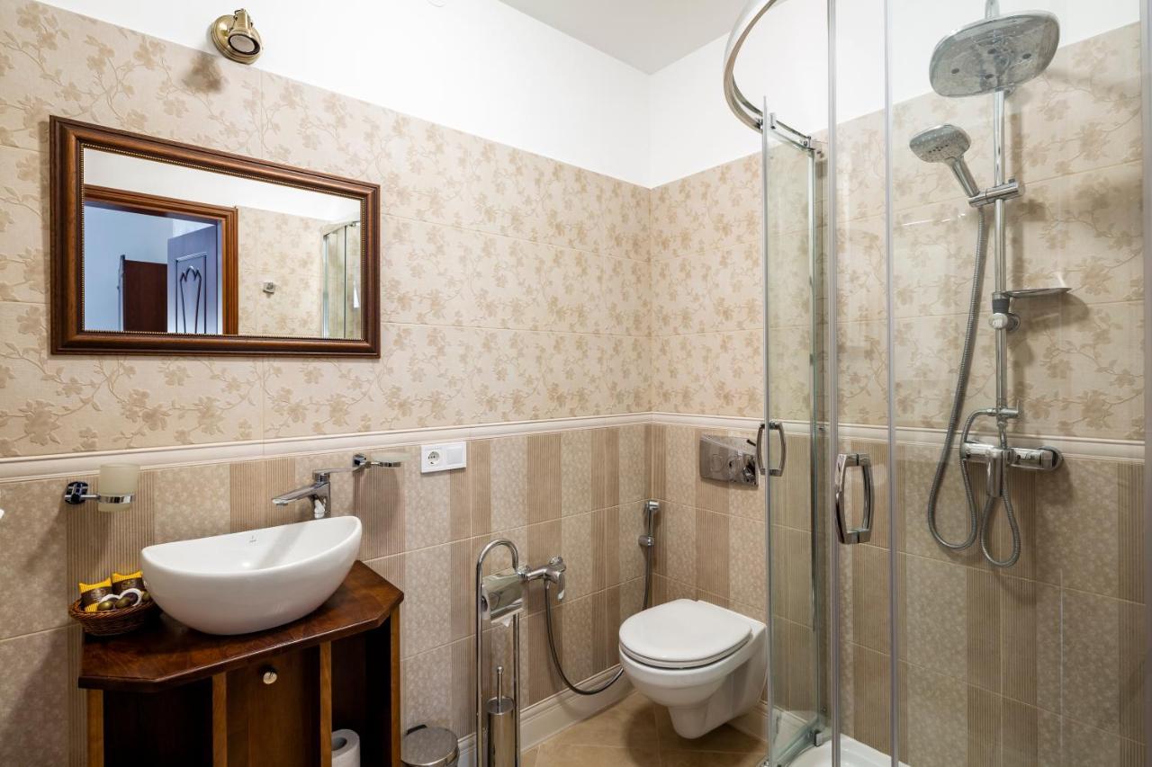 Mini-Hotel Guest House Inn إلفيف المظهر الخارجي الصورة